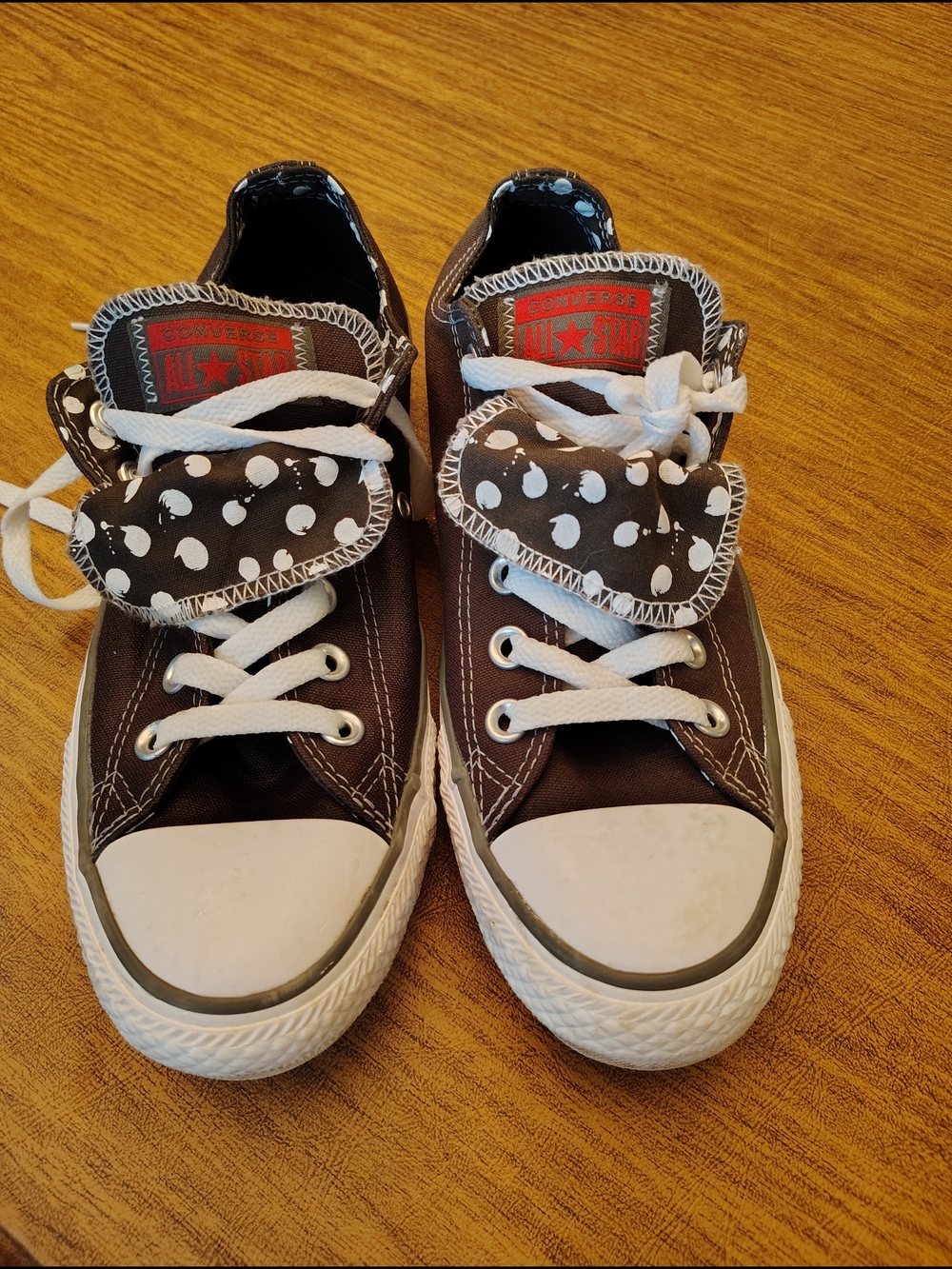 Converse Gray With Polka Dot  Sneakers